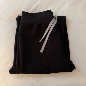 Figs High Waisted Livingston scrub pants black small petite